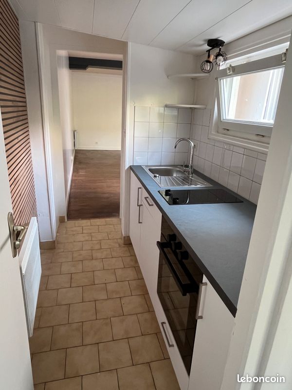 Appartement 1 pièce 34 m² · à Saint-Jean-d'Angély · 34 m² · 480 €