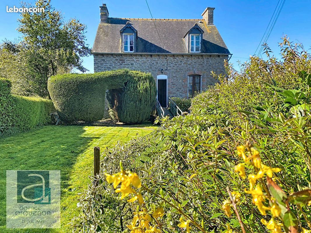 Maison 5 pièces 115 m² · à Plouguenast-Langast · 115 m² · 166 140 €