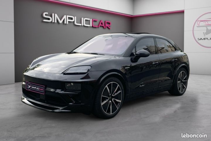PORSCHE MACAN TURBO 639CV Garantie 12 mois Pack chrono toit ouvrant premiere main (image 5)