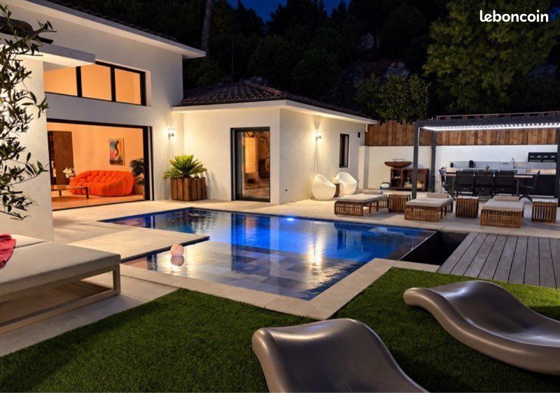 Maison 5 pièces 1130 m² · à Les Mées · 1 130 m² · 399 000 €