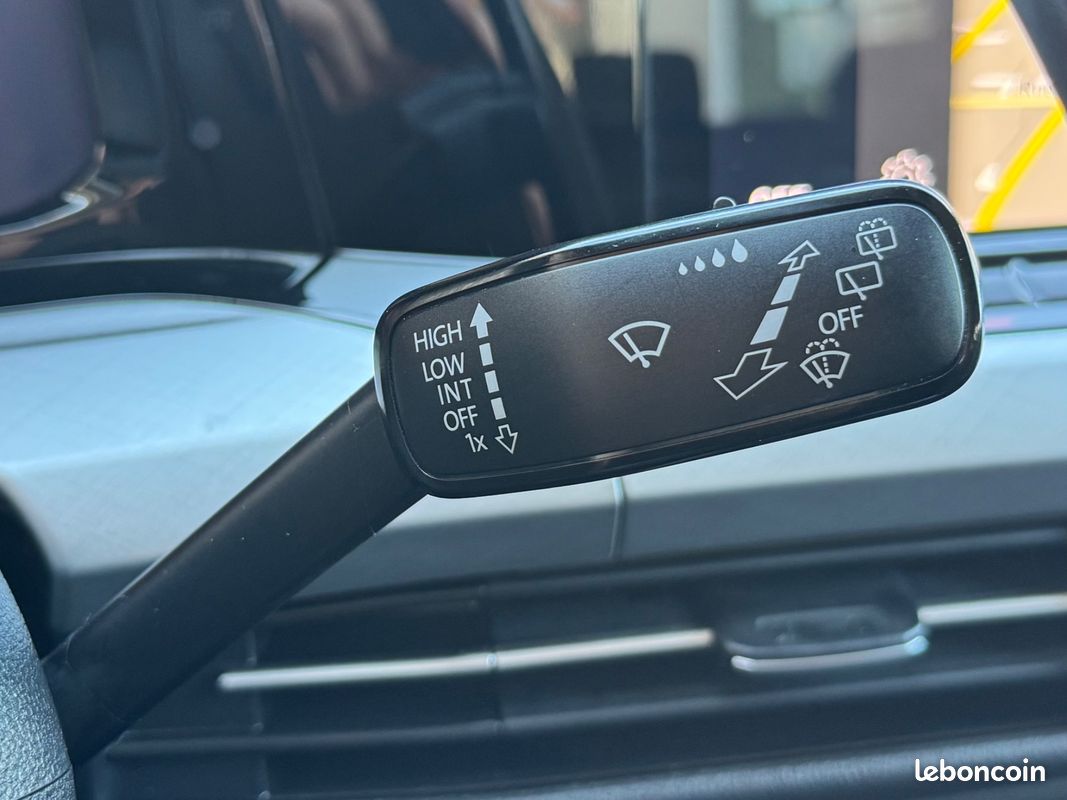 Volkswagen golf 1.5 e-tsi 150 business mhev hybrid dsg bva + carplay + camera + acc (image 16)
