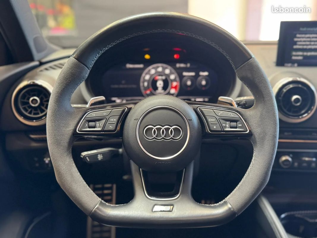 AUDI RS3 SPORTBACK 2.5 TFSI 400 S tronic 7 Quattro - Toit ouvrant - Caméra de recul - Bang et olufsen - Sièges chauffants (image 15)