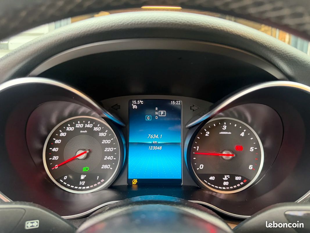 Mercedes-Benz CLASSE C 220 d 4Matic / FULL SUIVI (image 16)