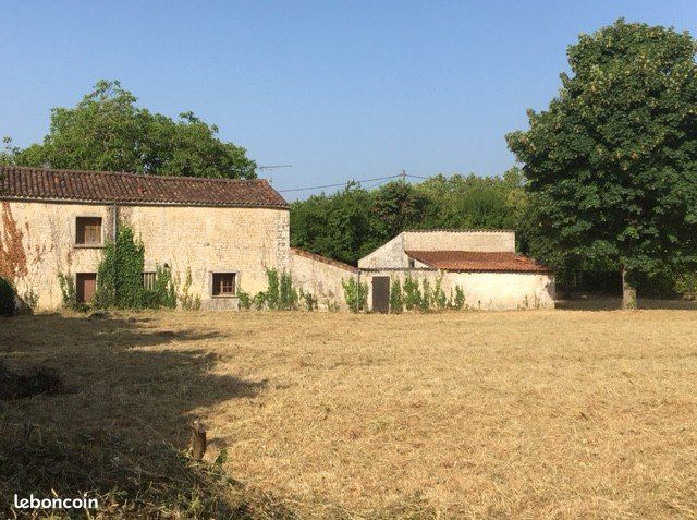 Maison 9 pièces 215 m² · à Chassors · 215 m² · 160 500 €