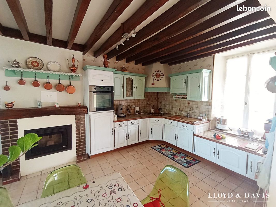 Maison 4 pièces 115 m² · à Saint-Sérotin · 115 m² · 184 000 €