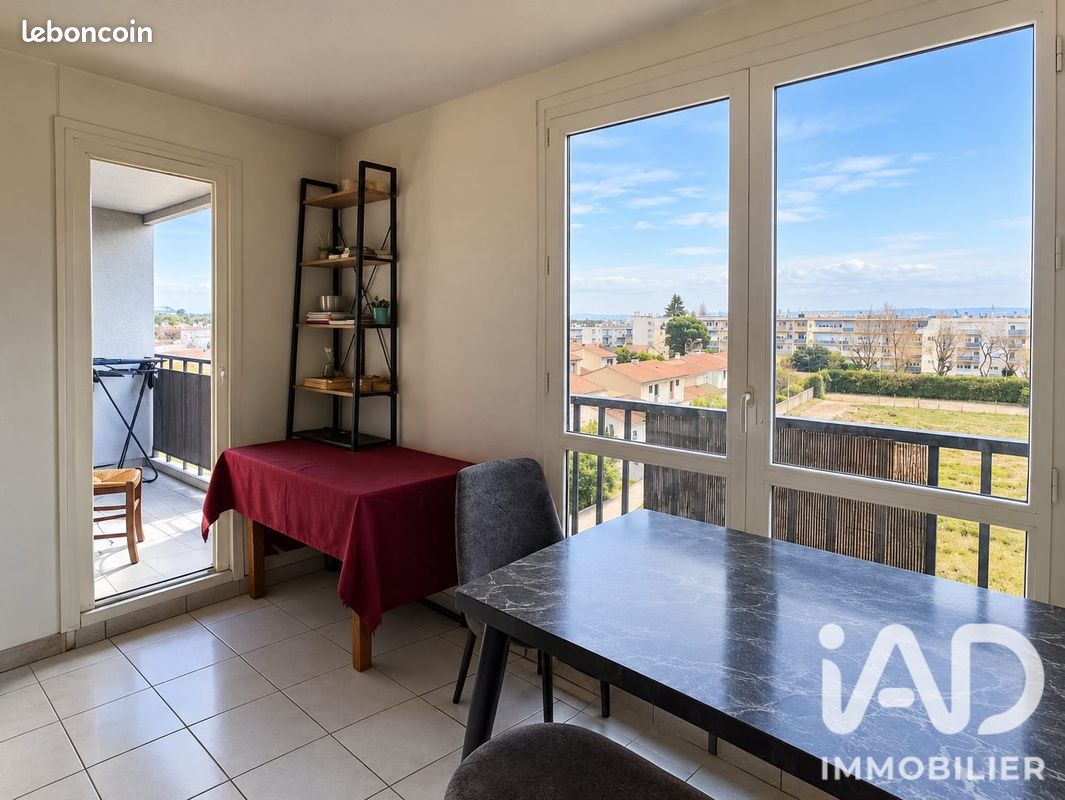 Appartement 3 pièces 67 m² · à Valence · 67 m² · 72 000 €