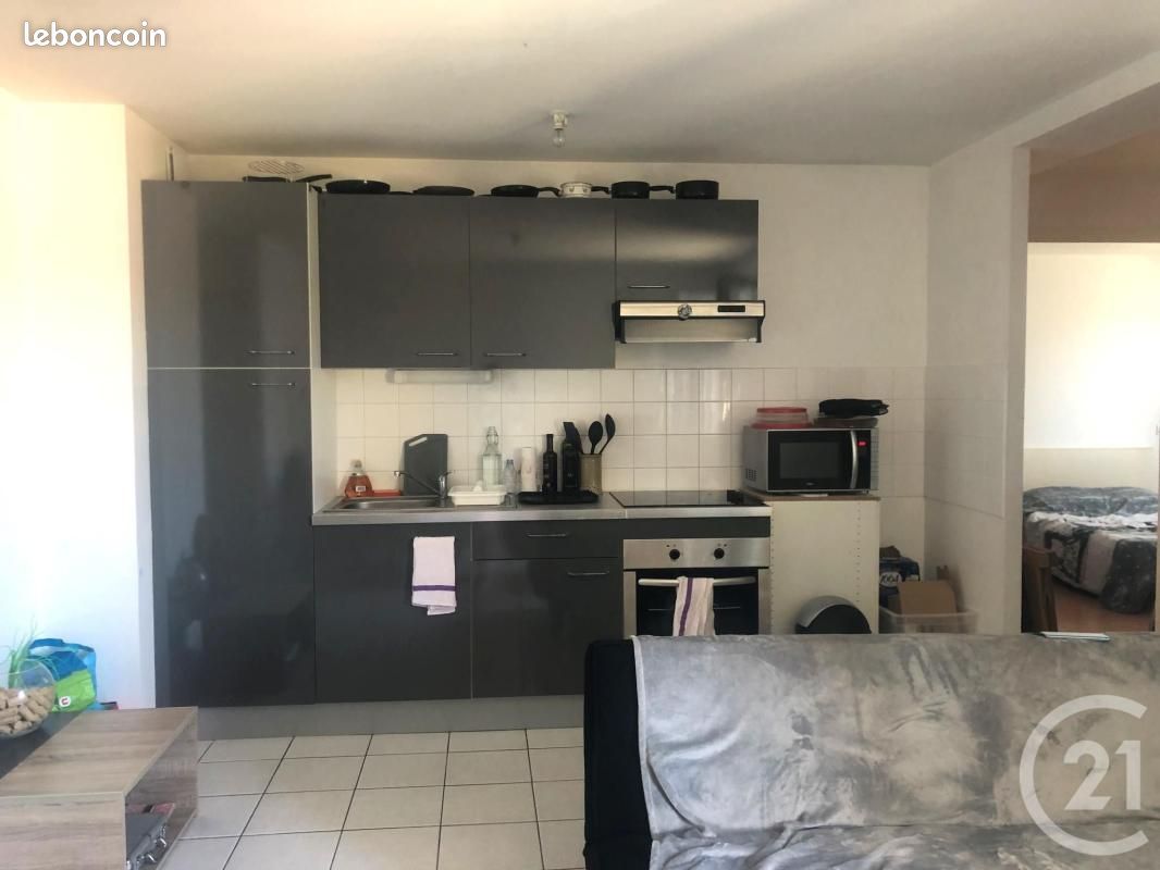 Appartement 2 pièces 40 m² · à Laval · 40 m² · 512 €