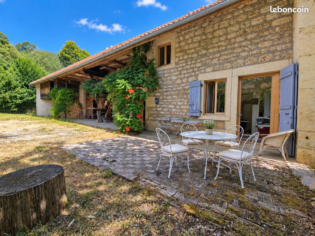 Maison 6 pièces 175 m² · à Valromey-sur-Séran · 175 m² · 550 000 €