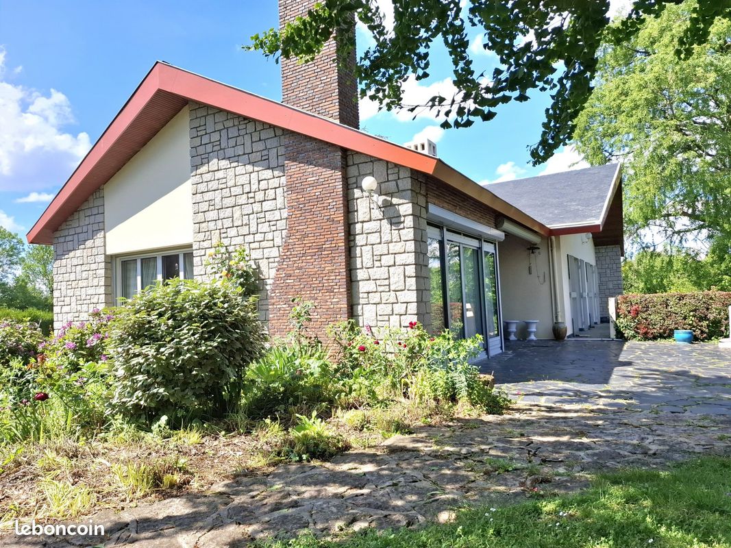 Maison 5 pièces 132 m² · à Beaumont-sur-Sarthe · 132 m² · 230 000 €