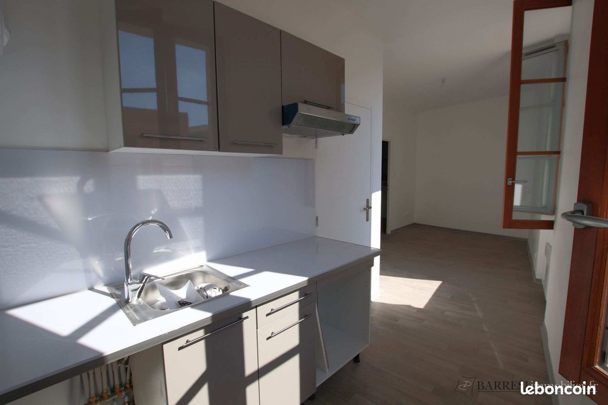 Appartement 2 pièces 27 m² · à Toulon · 27 m² · 513 €/mois