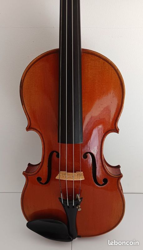 Violon d'après un modèle de Jean Baptiste VUILLAUME (image 1)