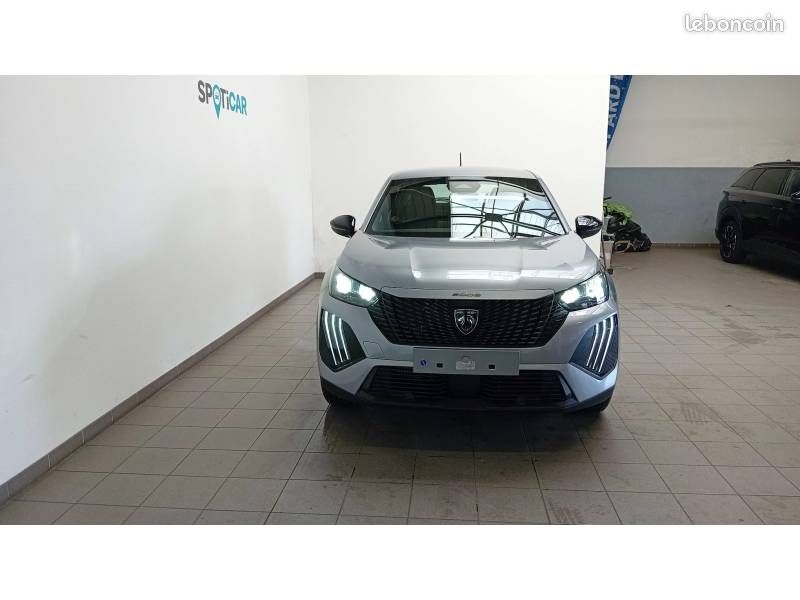 Peugeot 2008 Hybrid 110 e-DCS6 Allure (image 21)