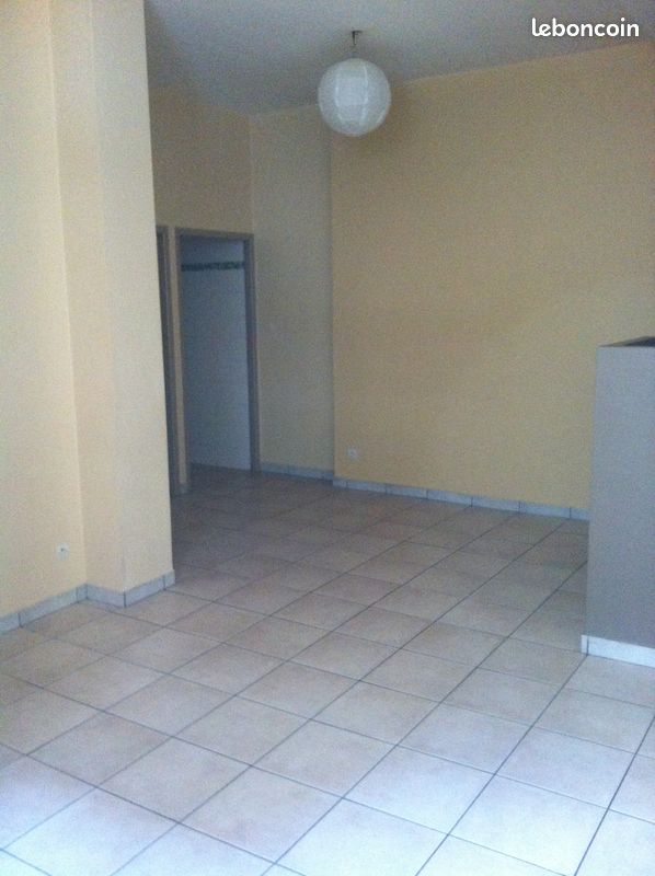 Appartement 3 pièces 75 m² · à Grenoble · 75 m² · 690 €