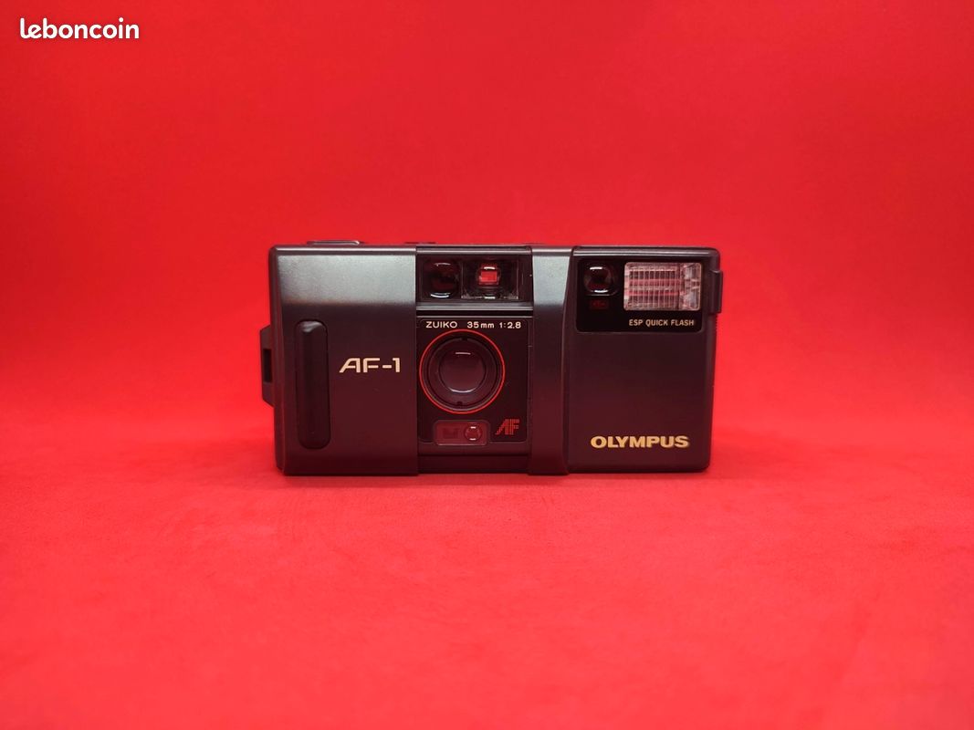 L'Olympus AF-1L' Atelier de Jean-Pascal, passionné de photographie et de peinture