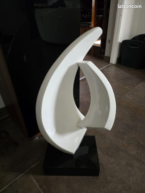 Sculpture abstraite “Voile” – Élégance et modernité (image 7)