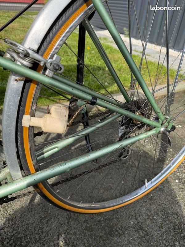 Forêt de la Coubre (17) : un atelier vélo mobile à la Bouverie