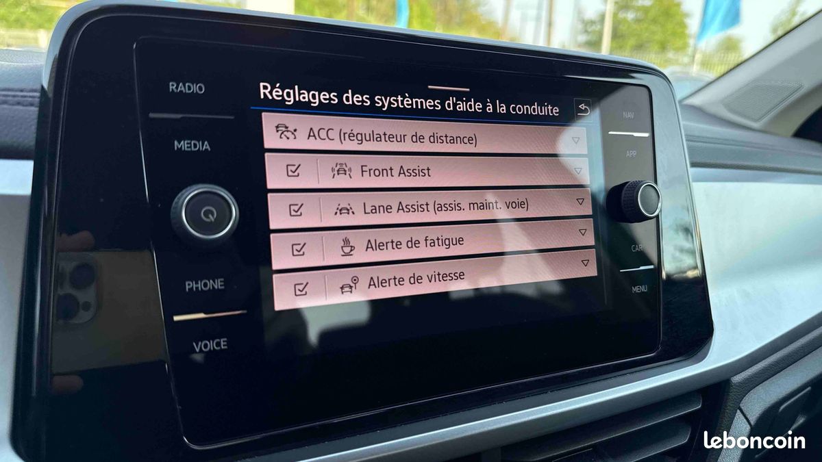 VOLKSWAGEN T-Roc 1.0 TSI 116 Start/Stop BVM6 VW Edition (image 28)