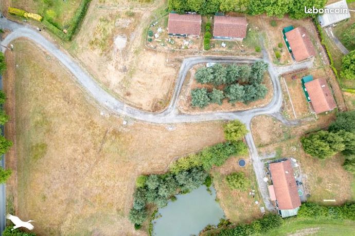 Gîte 3 pièces 473 m²