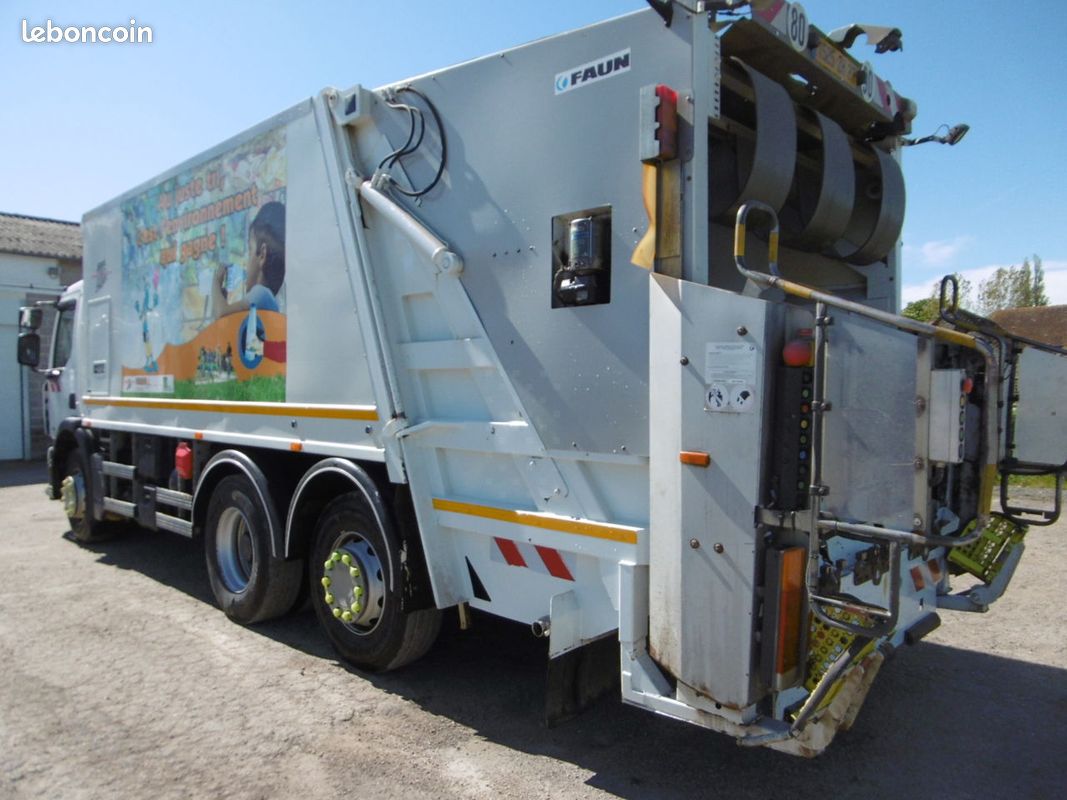 Renault Premium 320 6x2 (image 3)