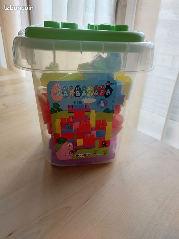 Briques à empiler style "duplo" (image 1)