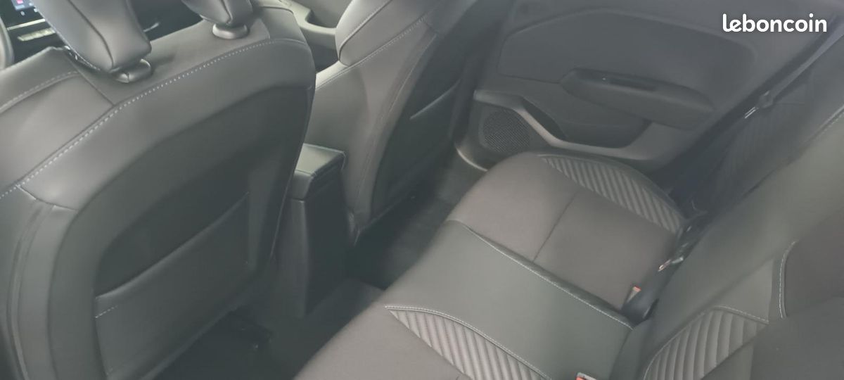 Renault Clio V E-Tech full hybrid 145 ch GSR2 Esprit Alpine (image 8)