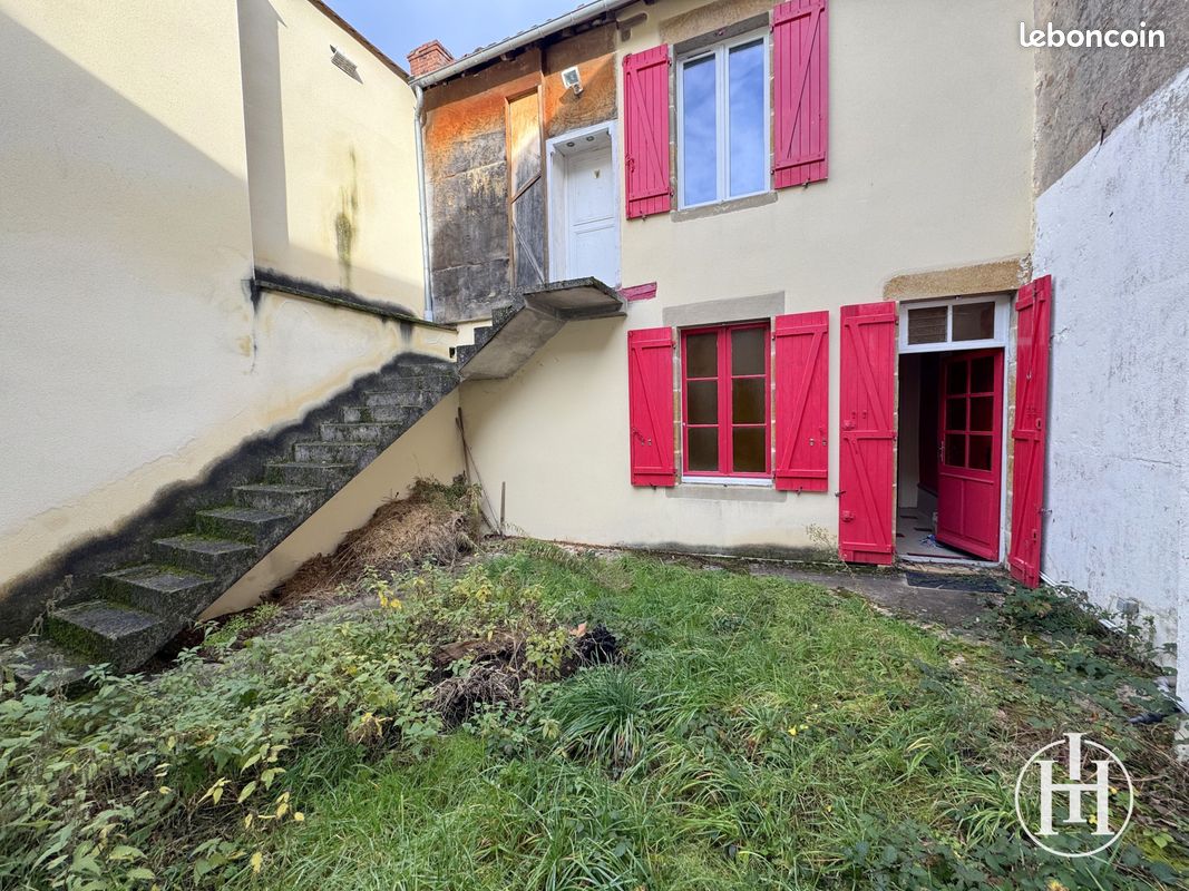 Immeuble 148 m² Cérilly (image 1)