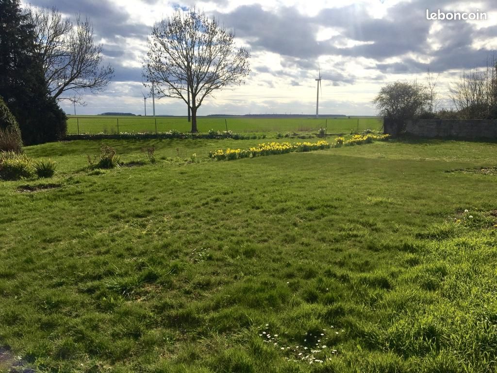 Terrain 939 m² · à Hangest-en-Santerre · 939 m² · 46 000 €