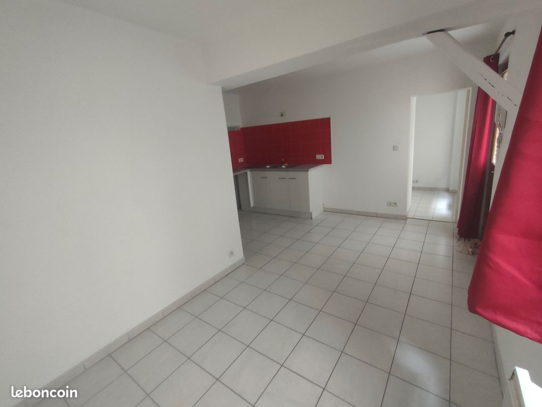 T2 - 32 m2 Poitiers Pont Neuf - Poitiers 86000 (image principale 0)