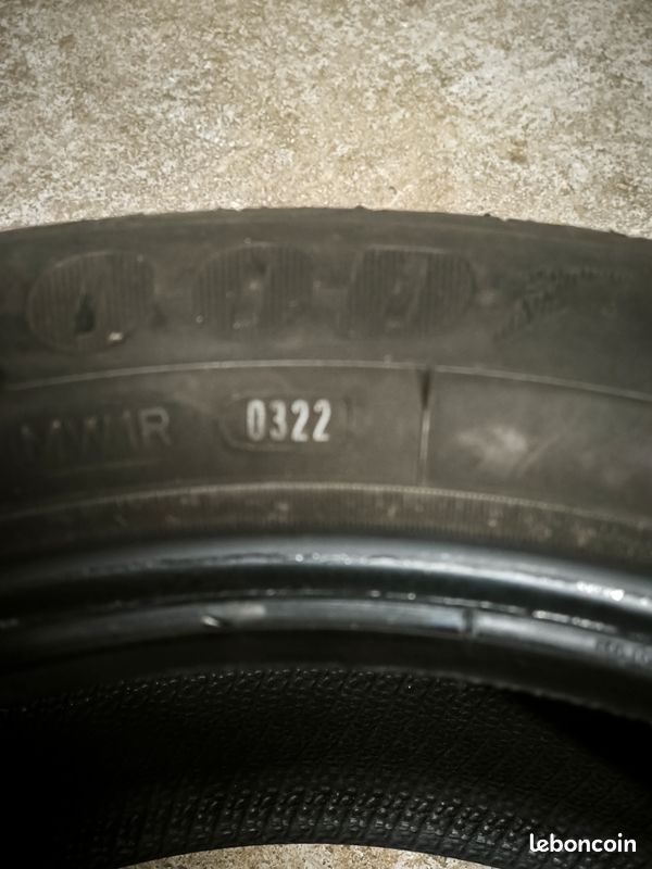2 pneus Goodyear 195/55/16 Clio 5 (image 2)