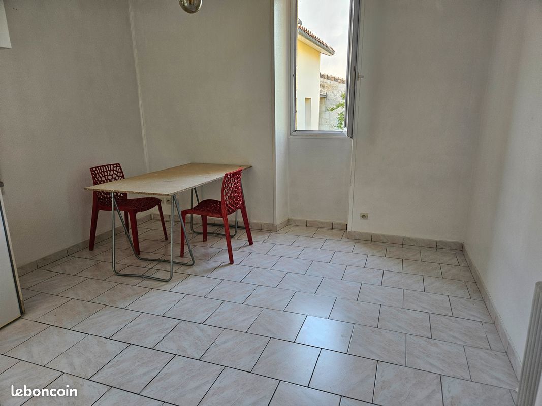 Appartement 1 pièce 15 m² · à Talence · 15 m² · 550 €