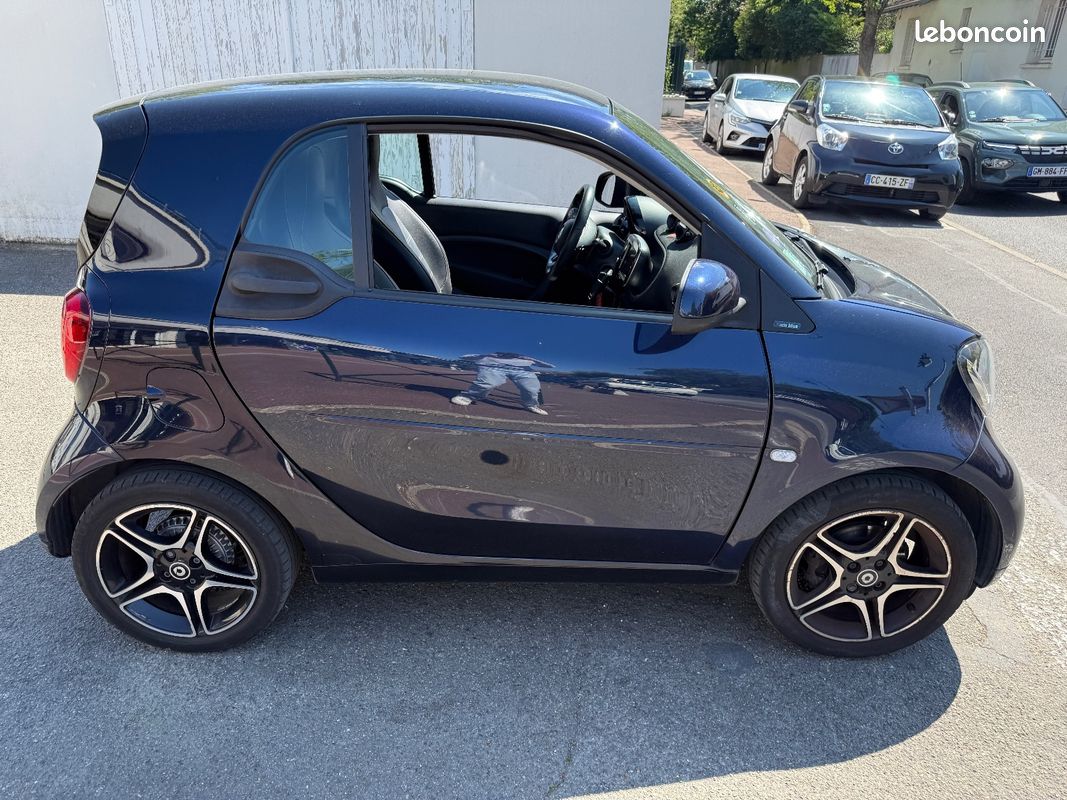 SMART FORTWO COUPE 0.9 90 ch SS BA6 Prime (image 13)