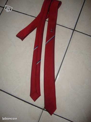 Cravatte rouge / bordeau 100% polyester YDK (image 1)