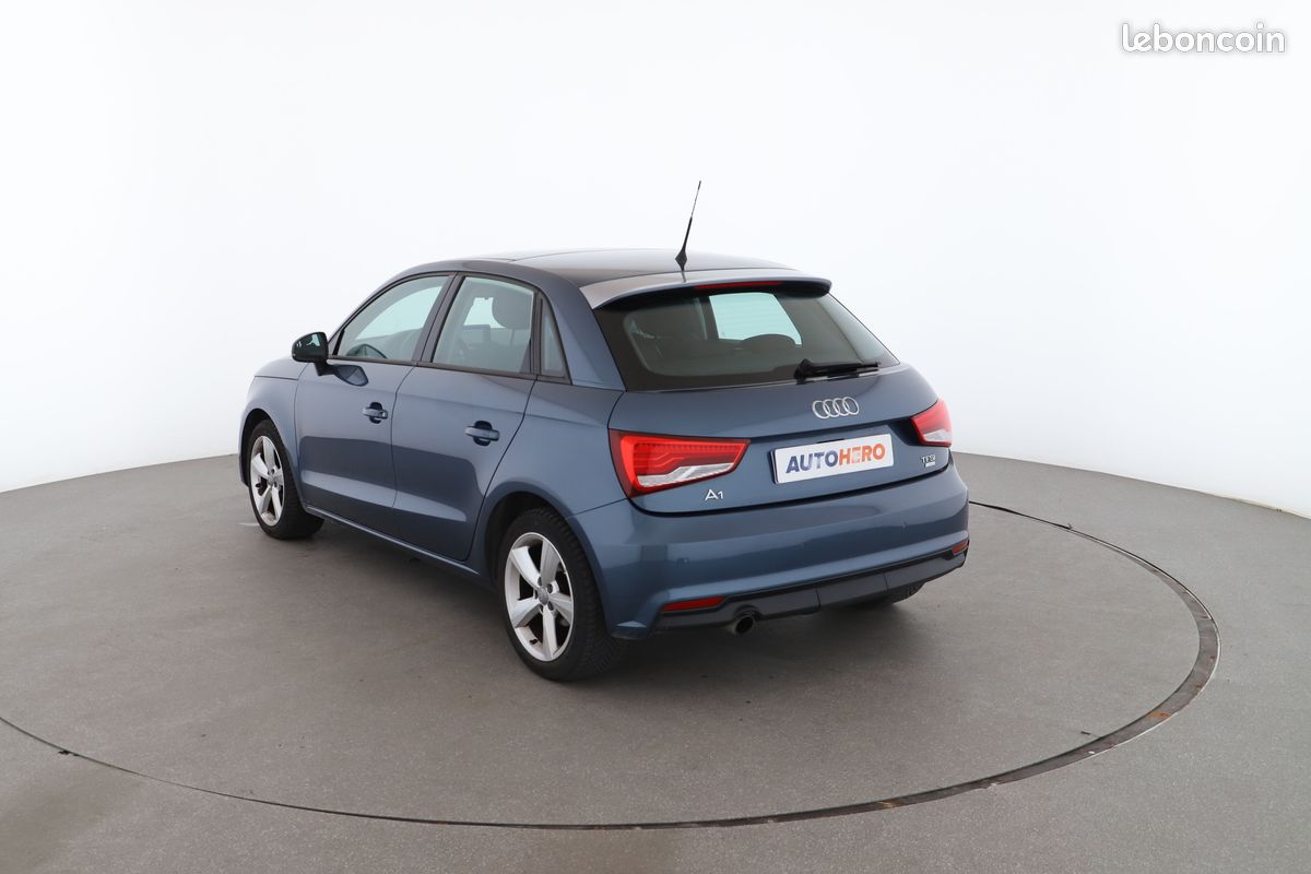 Audi A1 Sportback 1.0 TFSI Ultra Ambiente S Tronic 95 ch (image 2)
