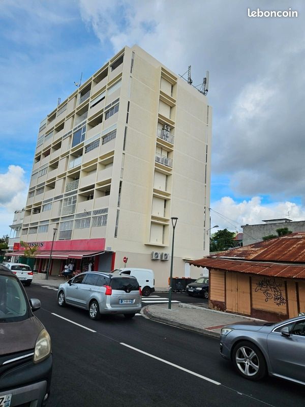 Appartement 5 pièces 90 m² · à Pointe-À-Pitre · 90 m² · 182 000 €