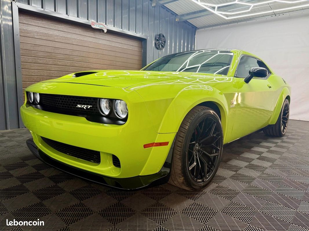 Dodge CHALLENGER R/T Scat Pack Widebody V8 6.4 492 ch – CarPlay – Caméra – Harman Kardon (image 18)