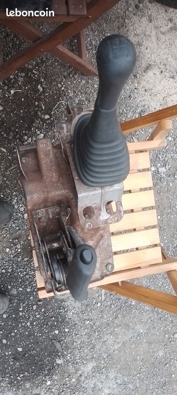 Frein à main chrysler voyager 3 (image 2)