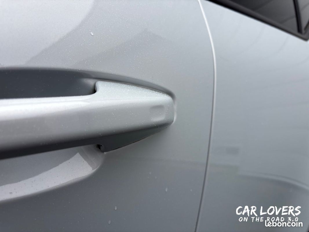 VOLVO XC40 D3 AdBlue 150 ch Geartronic 8 Business (image 20)
