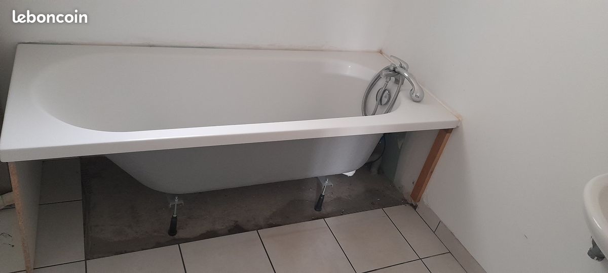Baignoire (1pied à changer (voir photo) (image 3)