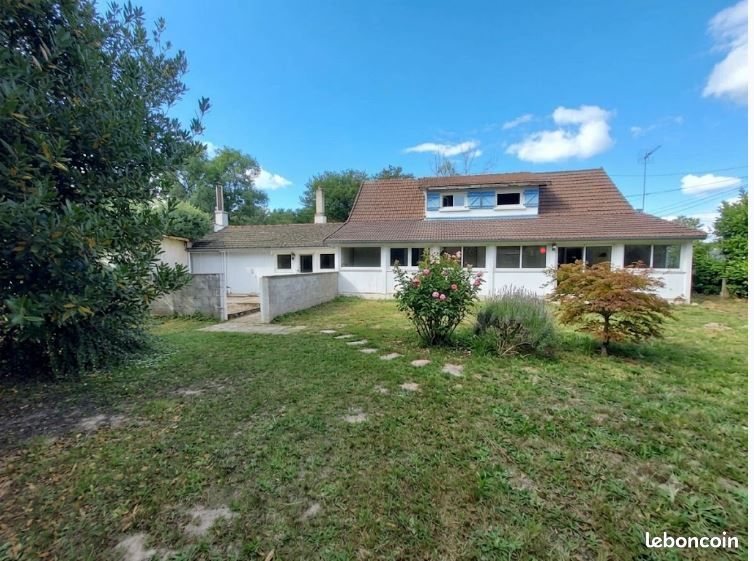 Maison 10 pièces 180 m² · à Sougy-sur-Loire · 180 m² · 130 000 €