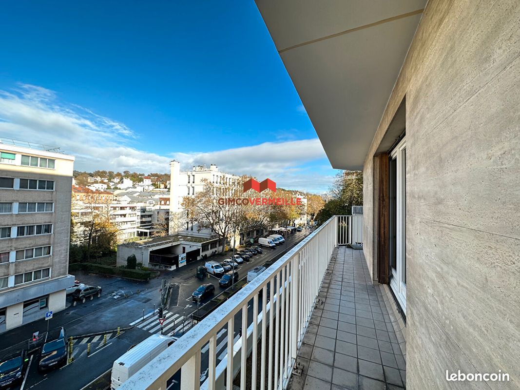 Appartement 4 pièces 85 m² · à Sèvres · 85 m² · 1 699 €/mois