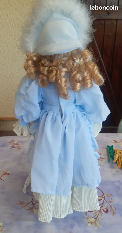 Robe de Princesse Bleu Étoilé pour Poupée Mannequin 29 cm (type Barbie) | Violette-créations