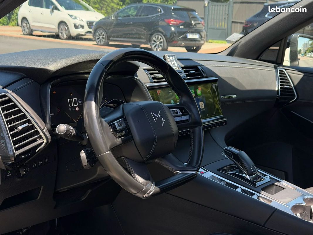DS DS7 CROSSBACK BlueHDi 180 EAT8 Grand Chic OPERA - SUIVI COMPLET - ATTELAGE - TOIT OUVRANT - CAMERA 360 (image 17)