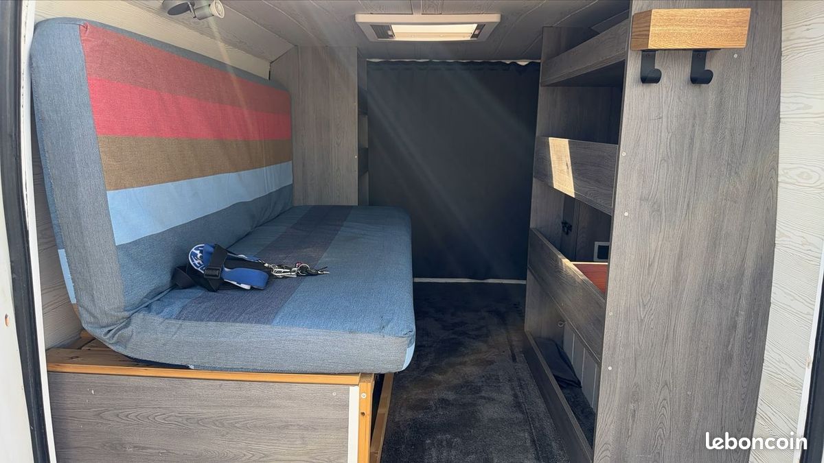 Ford Transit VU 2.0 TDdi 85 Fourgon (image 14)