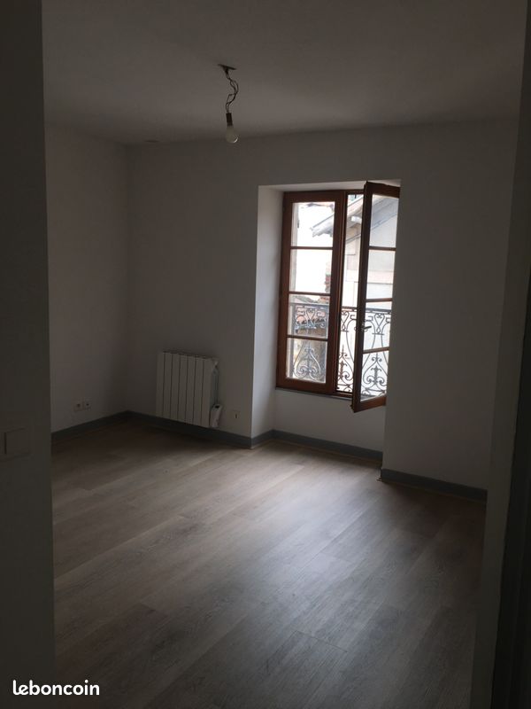 Appartement 3 pièces 49 m² · à Villefranche-de-Rouergue · 49 m² · 430 €