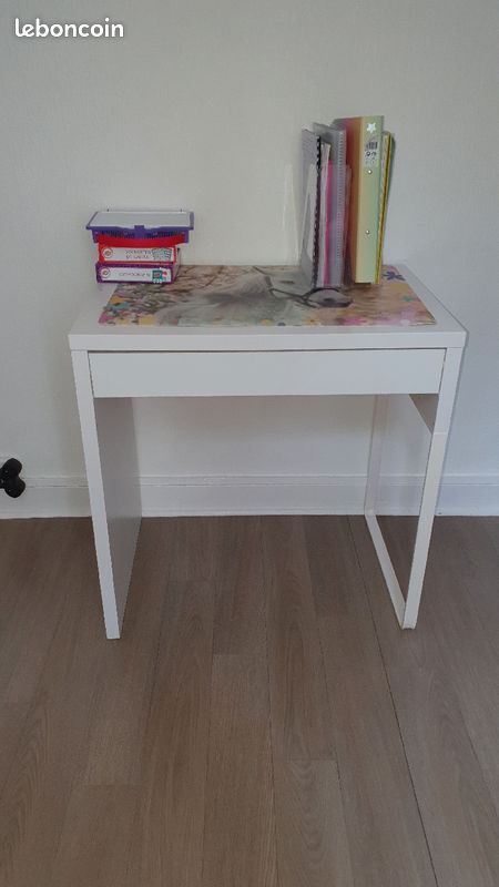 Bureau pour enfants (image 1)