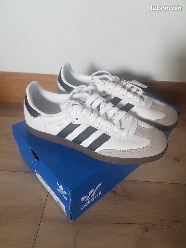 adidas gazelle silver green womens adidas Originals Samba XLG Shoes White JQ7440