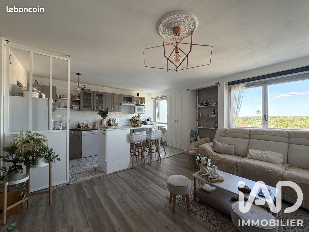 Appartement 4 pièces 83 m² · à Dammarie-les-Lys · 83 m² · 155 000 €