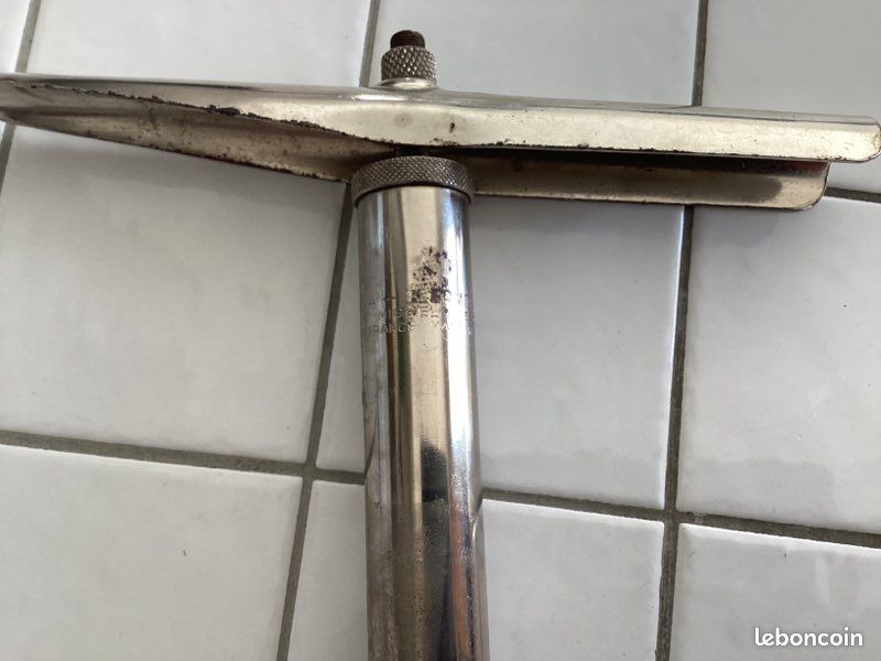 Ancienne Pompe à Vélo Michelin – Vintage, état D'usage, Pour Déco Ou Collection