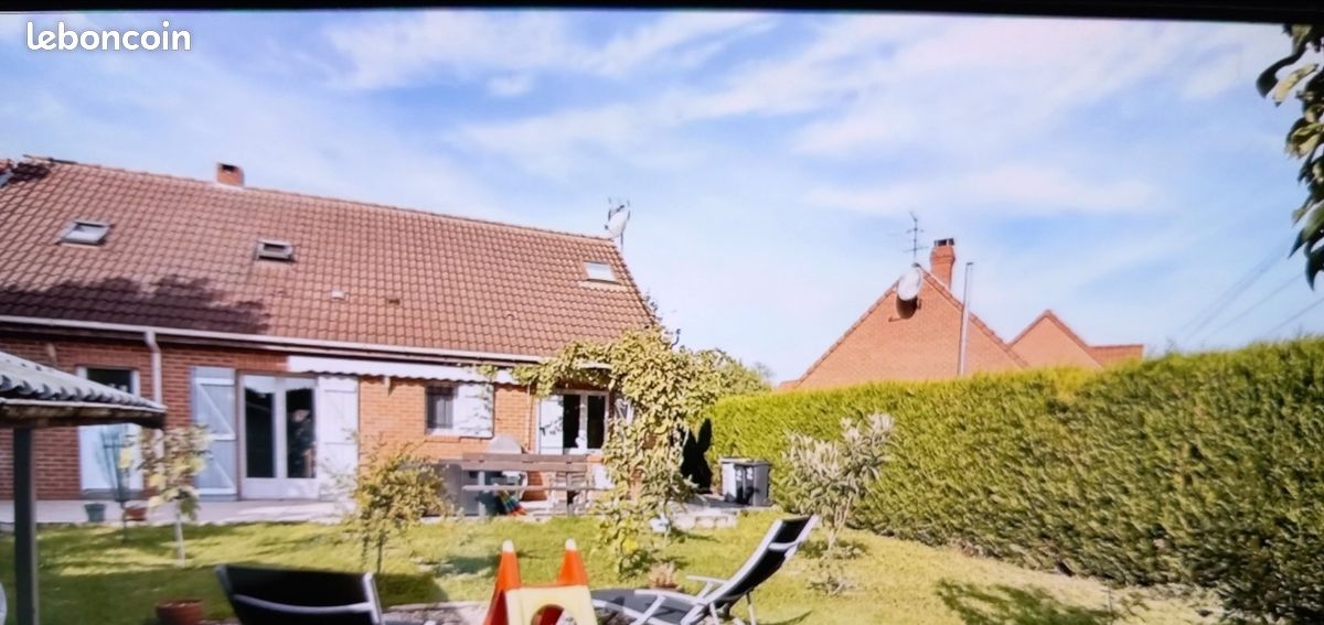 Maison 7 pièces 100 m² · à Coutiches · 100 m² · 260 000 €
