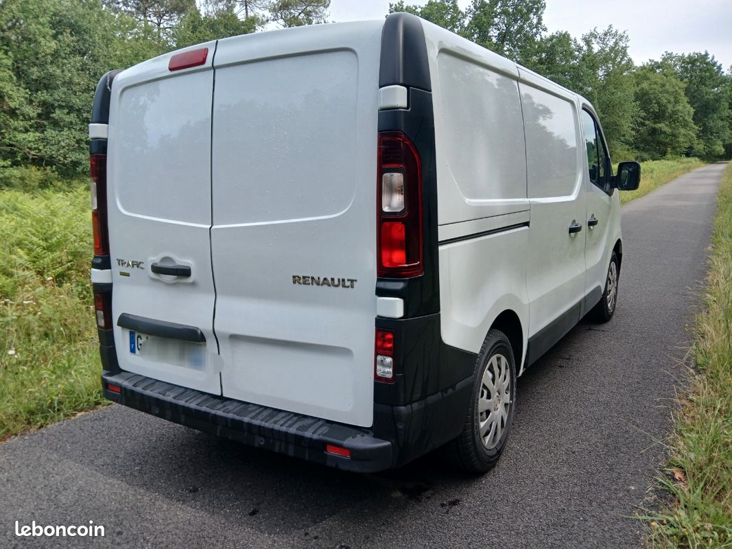 15.416ht Renault trafic 2.0Dci 130ch L1H1 2800kg Grand Confort (image 3)